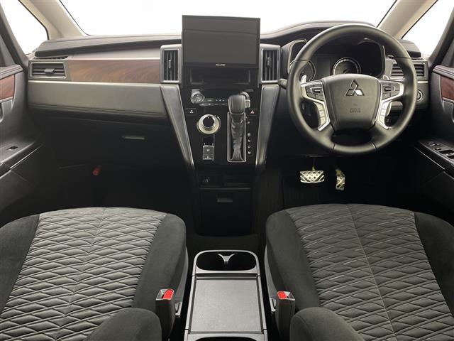 デリカD:5 ・10.1型社外フローティングナビ(AVN-HS01F)・パドルシフト・本革巻きステアリング・ステアリングリモコン・ステアリングヒーター・電子パーキング・ブレーキホールド・エコモード・スポーツペダル(2枚目)