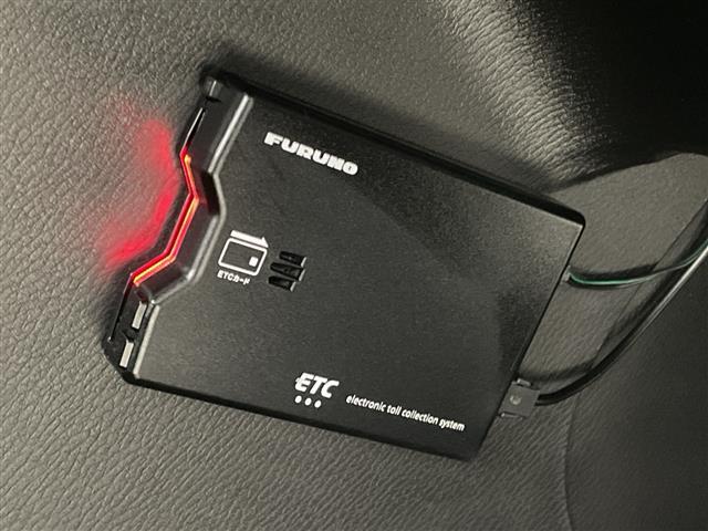 デリカD:5 ・10.1型社外フローティングナビ(AVN-HS01F)・パドルシフト・本革巻きステアリング・ステアリングリモコン・ステアリングヒーター・電子パーキング・ブレーキホールド・エコモード・スポーツペダル(39枚目)