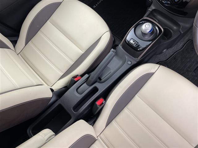 ノート e-パワー メダリスト 純正ディラーOPナビ 全方位カメラ デジタルインナーミラー(9枚目)