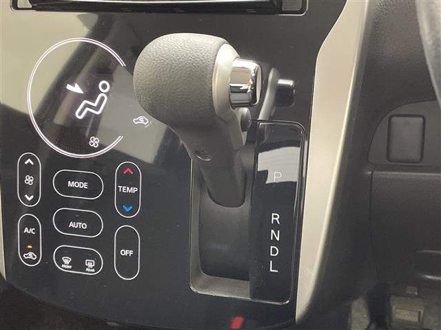 デイズ ハイウェイスター Gターボ パワーステアリング パワーウィンドウ 4WD スマートキー ETC ベンチシート フルフラットシート 純正フロアマット D席シートヒーター 純正アルミホイール ハロゲンヘッドライト オートライト(25枚目)