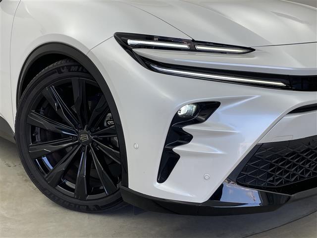 クラウンスポーツ Ｚ　純正１２．３インチナビ　両側シートヒーター　ブラインドスポットモニター（14枚目）