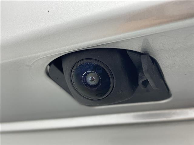 フリード e:HEVクロスター 純正ナビ/ホンダセンシング/ブラインドスポットインフォメーション/2列目6:4分割可倒式シート(ダブルフォールダウン機構付)/コンビシート(プライムスムースXファブリック)&専用インテリア(30枚目)