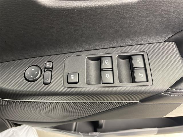 デリカＤ：５ シャモニー　両側パワースライドドア　バックカメラ　ハーフレザーシート　追従クルコン　レーンキープアシスト　ＡＵＴＯＨＯＬＤ　ＬＥＤオートライト　パドルシフト　Ｄ席パワーシート　衝突軽減システム　ターボ（31枚目）