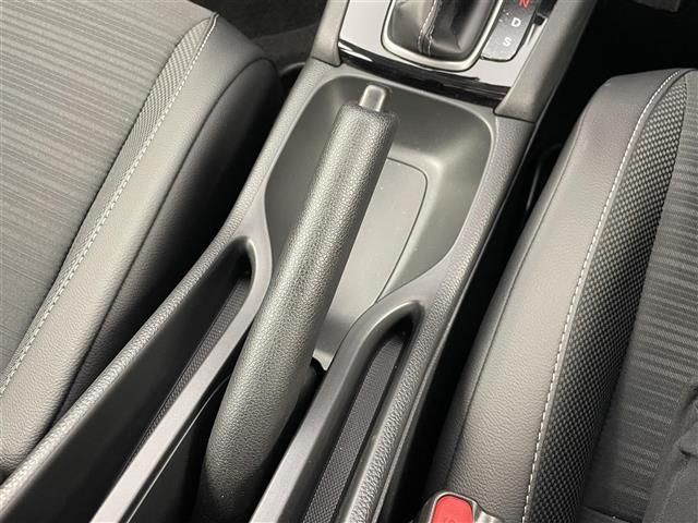 WR-V Z+ 純正メモリナビ フルセグTV ホンダセンシング 衝突被害軽減ブレーキ レーンキープアシスト レーダークルーズコントロール バックモニター パドルシフト ハーフレザーシート(8枚目)
