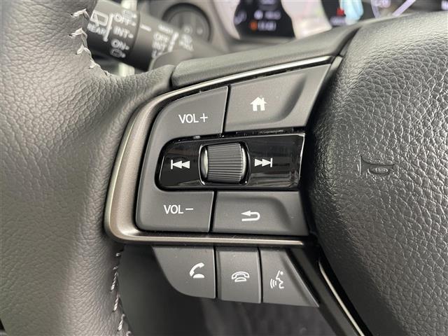 WR-V Z+ 純正メモリナビ フルセグTV ホンダセンシング 衝突被害軽減ブレーキ レーンキープアシスト レーダークルーズコントロール バックモニター パドルシフト ハーフレザーシート(17枚目)