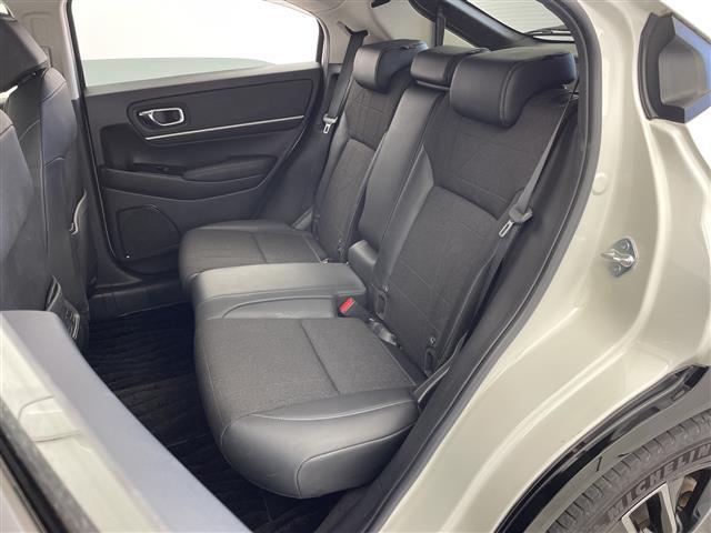 ヴェゼル e:HEV Z HondaSENSING/衝突軽減ブレーキ/レーダークルーズコントロール/レーンキープアシスト/ブラインドスポットインフォメーション/後退出庫サポート/HondaCONNECT(14枚目)