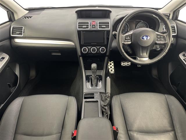 ＸＶ ２．０ｉ－Ｌ　アイサイト　ワンオーナー　メモリナビ　フルセグＴＶ　アイサイト　衝突被害軽減ブレーキ　レーンキープアシスト　レザーシート　パワーシート　シートヒーター　バックモニター　アイドリングストップ　パドルシフト（2枚目）