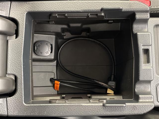 ＸＶ ２．０ｉ－Ｌ　アイサイト　ワンオーナー　メモリナビ　フルセグＴＶ　アイサイト　衝突被害軽減ブレーキ　レーンキープアシスト　レザーシート　パワーシート　シートヒーター　バックモニター　アイドリングストップ　パドルシフト（34枚目）