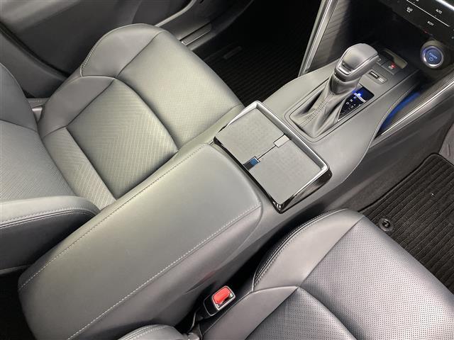 ハリアーハイブリッド Ｚ　レザーパッケージ　ワンオーナー　メモリナビ　ＪＢＬサウンドシステム　トヨタセーフティセンス　ブラインドスポットモニター　全方位モニター　デジタルインナーミラー　レザーシート　パワーバックドア　ステアリングヒーター（9枚目）