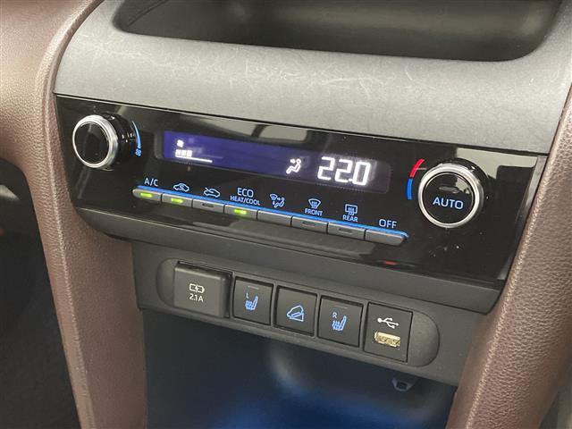 ヤリスクロス ハイブリッドZ 純正メモリナビ トヨタセーフティセンス 衝突被害軽減ブレーキ レーンキープアシスト レーダークルーズコントロール パワーシート シートヒーター ハーフレザーシート バックモニター ETC(9枚目)