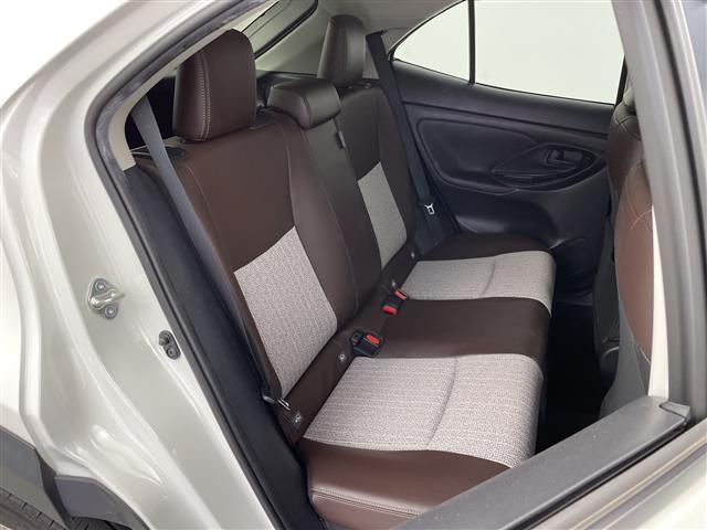 ヤリスクロス ハイブリッドZ 純正メモリナビ トヨタセーフティセンス 衝突被害軽減ブレーキ レーンキープアシスト レーダークルーズコントロール パワーシート シートヒーター ハーフレザーシート バックモニター ETC(13枚目)