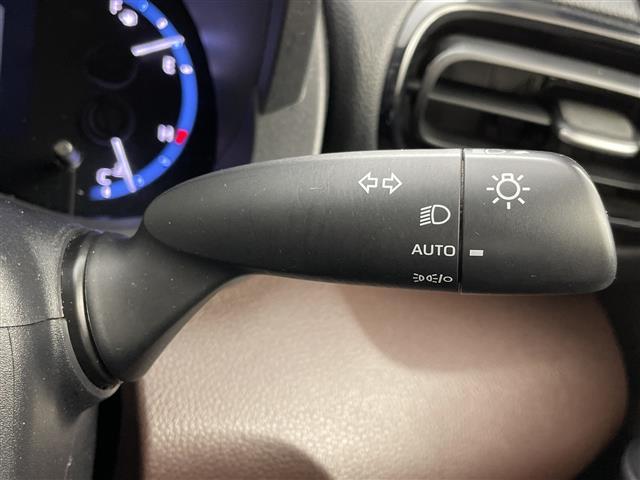 ヤリスクロス ハイブリッドZ 純正メモリナビ トヨタセーフティセンス 衝突被害軽減ブレーキ レーンキープアシスト レーダークルーズコントロール パワーシート シートヒーター ハーフレザーシート バックモニター ETC(41枚目)