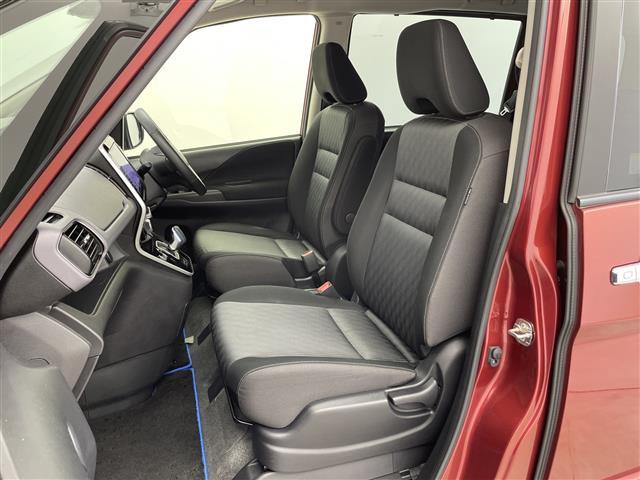 セレナ ｅ－パワー　ハイウェイスターＶ　プロパイロット　純正メモリナビ　セーフティパックＢ　衝突被害軽減ブレーキ　レーンキープアシスト　レーダークルーズコントロール　両側パワースライドドア　ドライブレコーダー　シートヒーター　ＥＴＣ（10枚目）