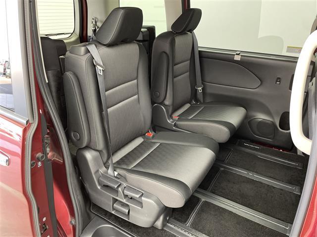 セレナ ｅ－パワー　ハイウェイスターＶ　プロパイロット　純正メモリナビ　セーフティパックＢ　衝突被害軽減ブレーキ　レーンキープアシスト　レーダークルーズコントロール　両側パワースライドドア　ドライブレコーダー　シートヒーター　ＥＴＣ（11枚目）