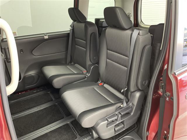 セレナ ｅ－パワー　ハイウェイスターＶ　プロパイロット　純正メモリナビ　セーフティパックＢ　衝突被害軽減ブレーキ　レーンキープアシスト　レーダークルーズコントロール　両側パワースライドドア　ドライブレコーダー　シートヒーター　ＥＴＣ（12枚目）