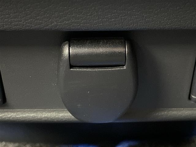 セレナ ｅ－パワー　ハイウェイスターＶ　プロパイロット　純正メモリナビ　セーフティパックＢ　衝突被害軽減ブレーキ　レーンキープアシスト　レーダークルーズコントロール　両側パワースライドドア　ドライブレコーダー　シートヒーター　ＥＴＣ（37枚目）