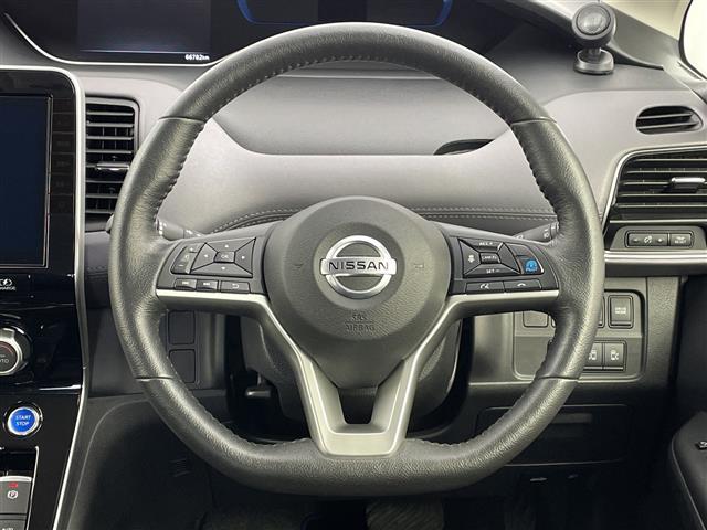 セレナ ｅ－パワー　ハイウェイスターＶ　プロパイロット　純正メモリナビ　セーフティパックＢ　衝突被害軽減ブレーキ　レーンキープアシスト　レーダークルーズコントロール　両側パワースライドドア　ドライブレコーダー　シートヒーター　ＥＴＣ（42枚目）