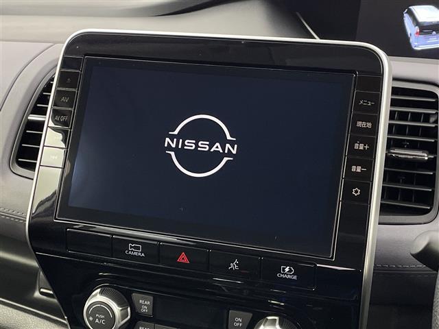セレナ ｅ－パワー　ハイウェイスターＶ　プロパイロット　純正メモリナビ　セーフティパックＡ　衝突被害軽減ブレーキ　レーンキープアシスト　レーダークルーズコントロール　ブラインドスポットモニター　両側パワースライドドア　フリップダウンモニター（4枚目）