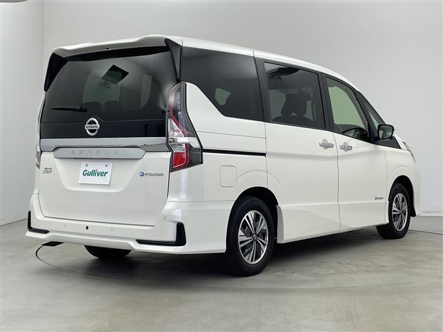 セレナ ｅ－パワー　ハイウェイスターＶ　プロパイロット　純正メモリナビ　セーフティパックＡ　衝突被害軽減ブレーキ　レーンキープアシスト　レーダークルーズコントロール　ブラインドスポットモニター　両側パワースライドドア　フリップダウンモニター（17枚目）