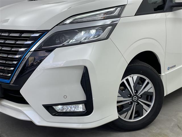 セレナ ｅ－パワー　ハイウェイスターＶ　プロパイロット　純正メモリナビ　セーフティパックＡ　衝突被害軽減ブレーキ　レーンキープアシスト　レーダークルーズコントロール　ブラインドスポットモニター　両側パワースライドドア　フリップダウンモニター（23枚目）