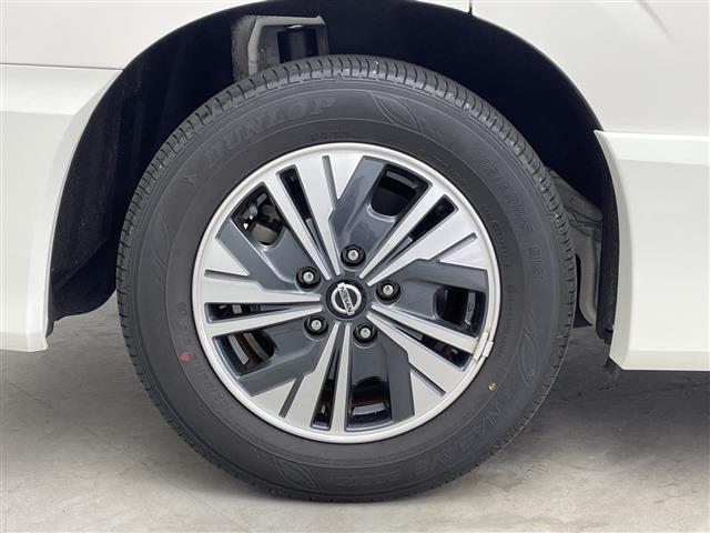 セレナ ｅ－パワー　ハイウェイスターＶ　プロパイロット　純正メモリナビ　セーフティパックＡ　衝突被害軽減ブレーキ　レーンキープアシスト　レーダークルーズコントロール　ブラインドスポットモニター　両側パワースライドドア　フリップダウンモニター（24枚目）