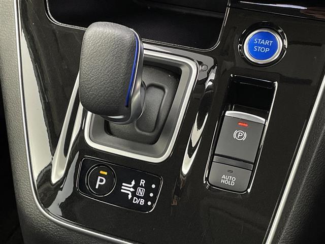 セレナ ｅ－パワー　ハイウェイスターＶ　プロパイロット　純正メモリナビ　セーフティパックＡ　衝突被害軽減ブレーキ　レーンキープアシスト　レーダークルーズコントロール　ブラインドスポットモニター　両側パワースライドドア　フリップダウンモニター（25枚目）