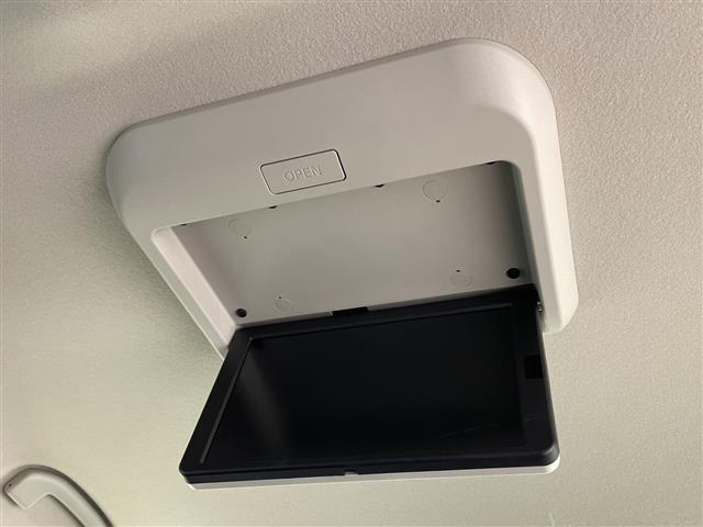 セレナ ｅ－パワー　ハイウェイスターＶ　プロパイロット　純正メモリナビ　セーフティパックＡ　衝突被害軽減ブレーキ　レーンキープアシスト　レーダークルーズコントロール　ブラインドスポットモニター　両側パワースライドドア　フリップダウンモニター（34枚目）