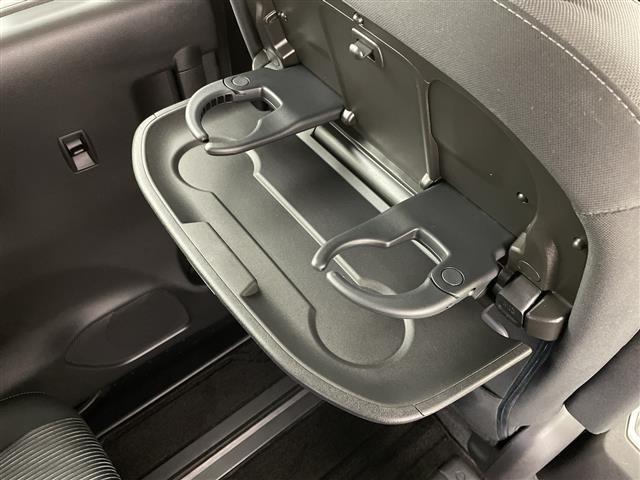 セレナ ｅ－パワー　ハイウェイスターＶ　プロパイロット　純正メモリナビ　セーフティパックＡ　衝突被害軽減ブレーキ　レーンキープアシスト　レーダークルーズコントロール　ブラインドスポットモニター　両側パワースライドドア　フリップダウンモニター（36枚目）