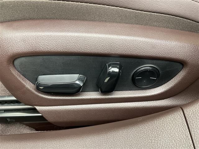 ＥＳ ＥＳ３００ｈ　バージョンＬ　純正ナビ　３眼ＬＥＤヘッドライト　ヘッドアップディスプレイ　シートヒーター　革シート　ＥＴＣ２．０　パワーシート　アラウンドビューモニター　ブラインドスポットモニター　純正アルミホイール　サンルーフ（33枚目）