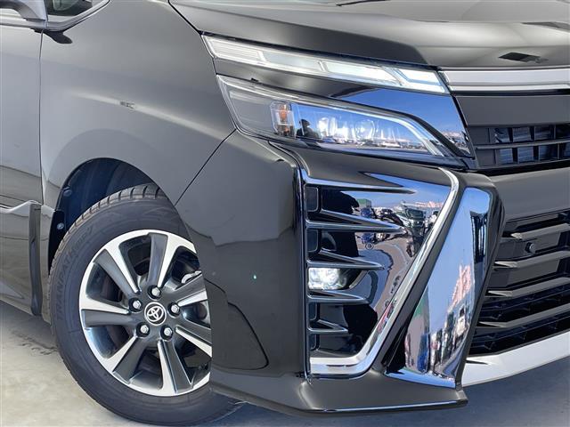 ヴォクシー ＺＳ　煌ＩＩＩ　純正メモリナビ　トヨタセーフティセンス　プリクラッシュセーフティ　レーンディパーチャーアラート　クルーズコントロール　前後クリアランスソナー　両側パワースライドドア　バックモニター　ＥＴＣ（13枚目）