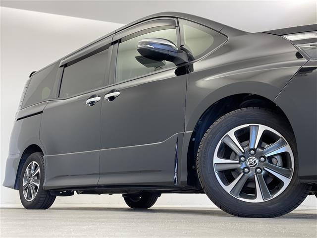 ヴォクシー ＺＳ　煌ＩＩＩ　純正メモリナビ　トヨタセーフティセンス　プリクラッシュセーフティ　レーンディパーチャーアラート　クルーズコントロール　前後クリアランスソナー　両側パワースライドドア　バックモニター　ＥＴＣ（15枚目）