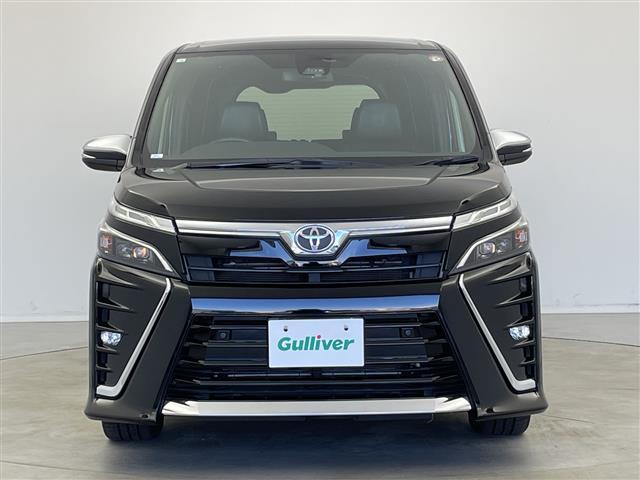 ヴォクシー ＺＳ　煌ＩＩＩ　純正メモリナビ　トヨタセーフティセンス　プリクラッシュセーフティ　レーンディパーチャーアラート　クルーズコントロール　前後クリアランスソナー　両側パワースライドドア　バックモニター　ＥＴＣ（16枚目）