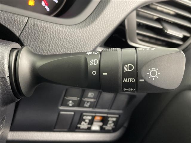 ヴォクシー ＺＳ　煌ＩＩＩ　純正メモリナビ　トヨタセーフティセンス　プリクラッシュセーフティ　レーンディパーチャーアラート　クルーズコントロール　前後クリアランスソナー　両側パワースライドドア　バックモニター　ＥＴＣ（38枚目）