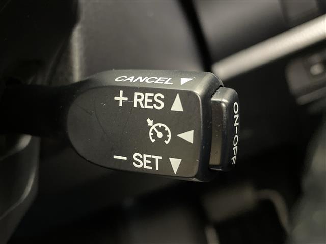 ヴォクシー ＺＳ　煌ＩＩＩ　純正メモリナビ　トヨタセーフティセンス　プリクラッシュセーフティ　レーンディパーチャーアラート　クルーズコントロール　前後クリアランスソナー　両側パワースライドドア　バックモニター　ＥＴＣ（40枚目）