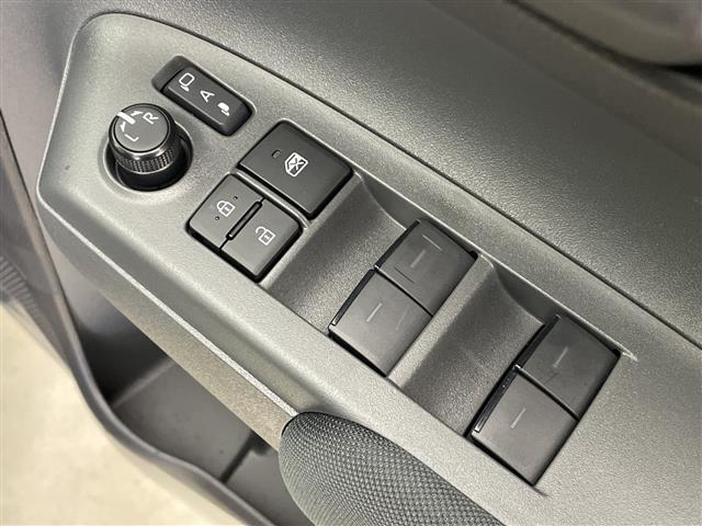 シエンタ ハイブリッドＧ　トヨタセーフティーセンス☆パーキングサポートブレーキ☆ブラインドスポットモニター☆追従クルーズコントロール☆前後コーナーセンサー☆両側パワースライドドア☆ＬＥＤオートライト☆（30枚目）