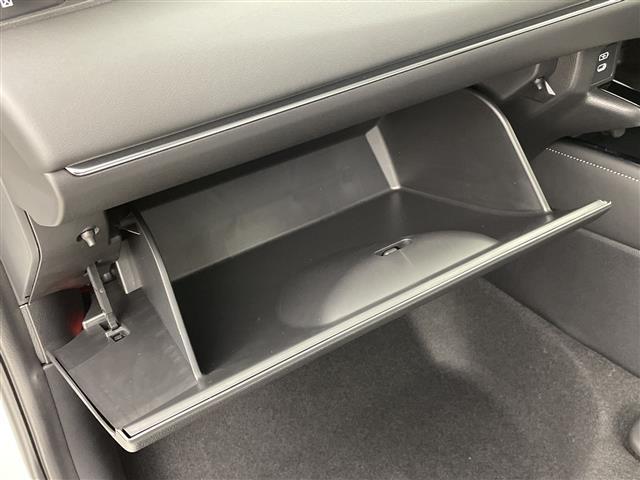 ヴェゼル e:HEV Z Honda CONNECTディスプレーオーディオ(FM/BT/フルセグTV) ステアリングスイッチ ステアリングヒーター パドルシフト バックカメラ 置くだけ充電 電動リアゲート(32枚目)