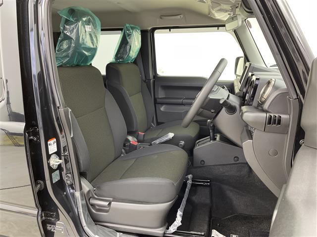 ジムニーノマド ＦＣ　４ＷＤ　ステアリングスイッチ　ヒートミラー　ヘッドライトウォッシャー　ドアバイザー　フロントフォグライト　電格ミラー　ウィンカーミラー　取扱説明書　保証書　点検記録簿（7枚目）