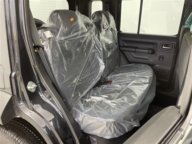 ジムニーノマド ＦＣ　４ＷＤ　ステアリングスイッチ　ヒートミラー　ヘッドライトウォッシャー　ドアバイザー　フロントフォグライト　電格ミラー　ウィンカーミラー　取扱説明書　保証書　点検記録簿（9枚目）