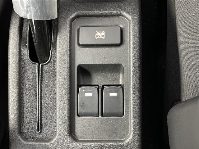 ジムニーノマド ＦＣ　４ＷＤ　ステアリングスイッチ　ヒートミラー　ヘッドライトウォッシャー　ドアバイザー　フロントフォグライト　電格ミラー　ウィンカーミラー　取扱説明書　保証書　点検記録簿（32枚目）