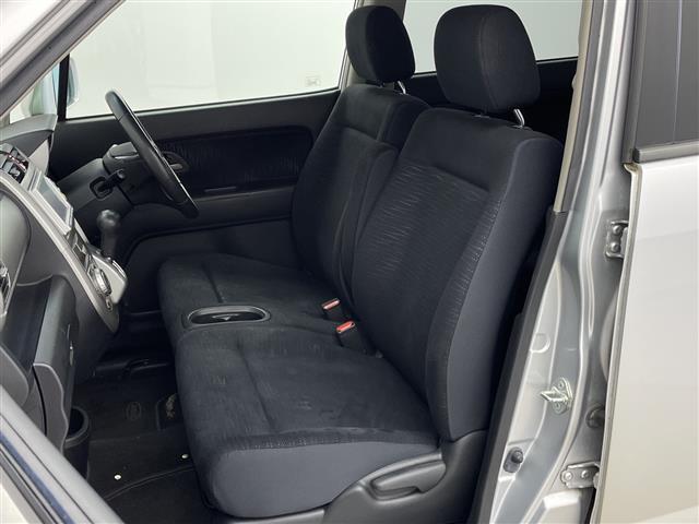 ゼストスパーク Ｗターボ　ターボ　ＡＡＣ　リモコンキー　パワーステアリング　パワーウィンドウ　ディーラーオプションメモリナビＡＭ／ＦＭ／ワンセグＴＶ　盗難防止装置　運転席＋助手席エアバッグ　純正フロアマット（10枚目）