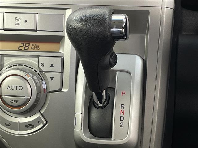 ゼストスパーク Ｗターボ　ターボ　ＡＡＣ　リモコンキー　パワーステアリング　パワーウィンドウ　ディーラーオプションメモリナビＡＭ／ＦＭ／ワンセグＴＶ　盗難防止装置　運転席＋助手席エアバッグ　純正フロアマット（25枚目）