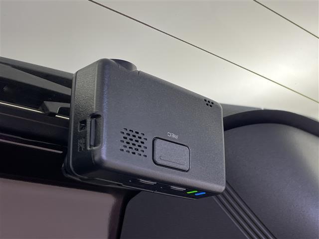 ワゴンR ハイブリッドFZ 純正SDナビ アラウンドビューモニター フルセグ 純正ビルトインETC 純正前後ドライブレコーダー レーンキープアシスト 後方コーナーセンサー 衝突軽減システム D席シートヒーター オートライト(12枚目)