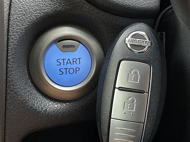 ノート e-パワー メダリスト FOUR ワンオーナー 純正SDナビ アラウンドビューモニター フルセグ 純正ETC ハーフレザーシート デジタルインナーミラー LEDオートライト フォグランプ 追従クルコン レーンアシスト コーナーセンサー(7枚目)