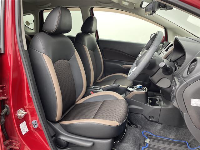 ノート ｅ－パワー　メダリスト　ＦＯＵＲ　ワンオーナー　純正ＳＤナビ　アラウンドビューモニター　フルセグ　純正ＥＴＣ　ハーフレザーシート　デジタルインナーミラー　ＬＥＤオートライト　フォグランプ　追従クルコン　レーンアシスト　コーナーセンサー（10枚目）