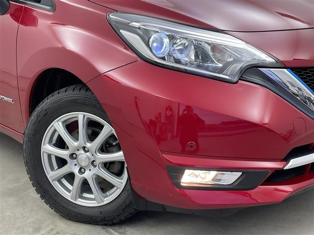 ノート ｅ－パワー　メダリスト　ＦＯＵＲ　ワンオーナー　純正ＳＤナビ　アラウンドビューモニター　フルセグ　純正ＥＴＣ　ハーフレザーシート　デジタルインナーミラー　ＬＥＤオートライト　フォグランプ　追従クルコン　レーンアシスト　コーナーセンサー（14枚目）