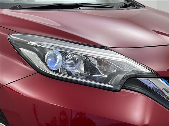 ノート ｅ－パワー　メダリスト　ＦＯＵＲ　ワンオーナー　純正ＳＤナビ　アラウンドビューモニター　フルセグ　純正ＥＴＣ　ハーフレザーシート　デジタルインナーミラー　ＬＥＤオートライト　フォグランプ　追従クルコン　レーンアシスト　コーナーセンサー（15枚目）