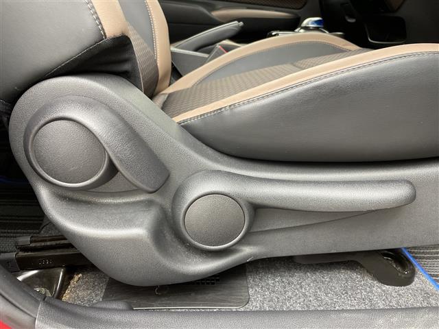 ノート ｅ－パワー　メダリスト　ＦＯＵＲ　ワンオーナー　純正ＳＤナビ　アラウンドビューモニター　フルセグ　純正ＥＴＣ　ハーフレザーシート　デジタルインナーミラー　ＬＥＤオートライト　フォグランプ　追従クルコン　レーンアシスト　コーナーセンサー（41枚目）