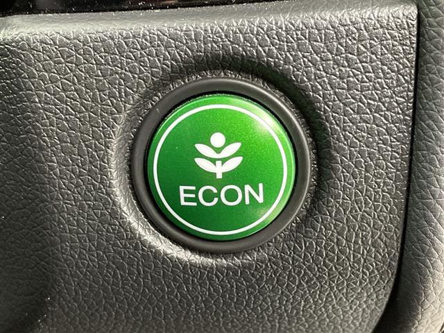 シャトル ハイブリッド　ホンダセンシング　ホンダセンシング／衝突軽減ブレーキ／レーダークルーズコントロール／レーンキープアシスト／純正ディーラーＯＰナビ／バックカメラ／ビルトインＥＴＣ／プッシュスタート／社外１５インチアルミホイール（31枚目）