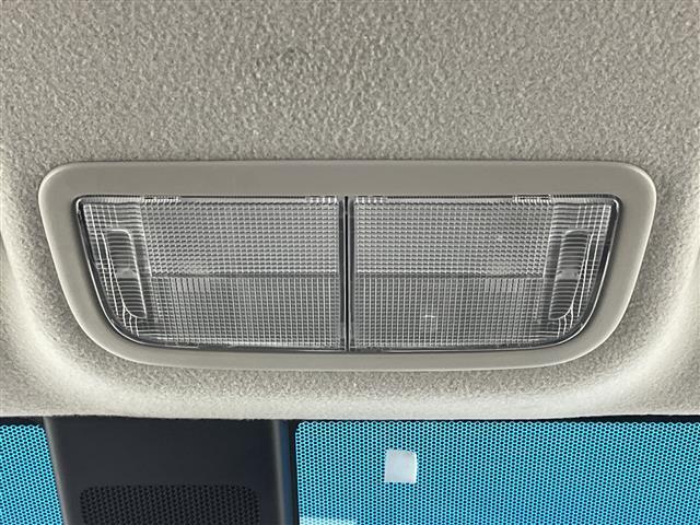 シャトル ハイブリッド　ホンダセンシング　ホンダセンシング／衝突軽減ブレーキ／レーダークルーズコントロール／レーンキープアシスト／純正ディーラーＯＰナビ／バックカメラ／ビルトインＥＴＣ／プッシュスタート／社外１５インチアルミホイール（33枚目）