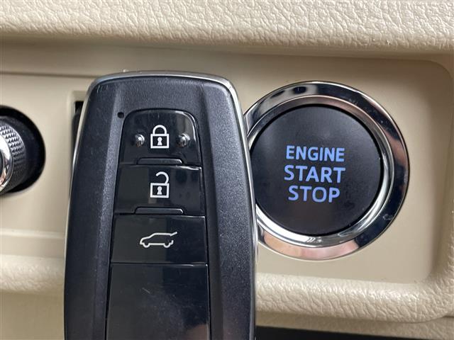 ランドクルーザープラド TX Lパッケージ マットブラックエディション プリクラッシュセーフティ/レーダークルーズコントロール/レーンディパーチャーアラート/パーキングサポートブレーキ/ロードサインアシスト/サンルーフ/ベージュ革シート/エアシート/シートヒーター(7枚目)